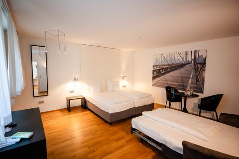 Family Room at Hotel am Main Veitshöchheim, literary themed